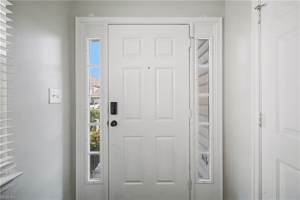 602 Sawgrass Ln Property Photo 3