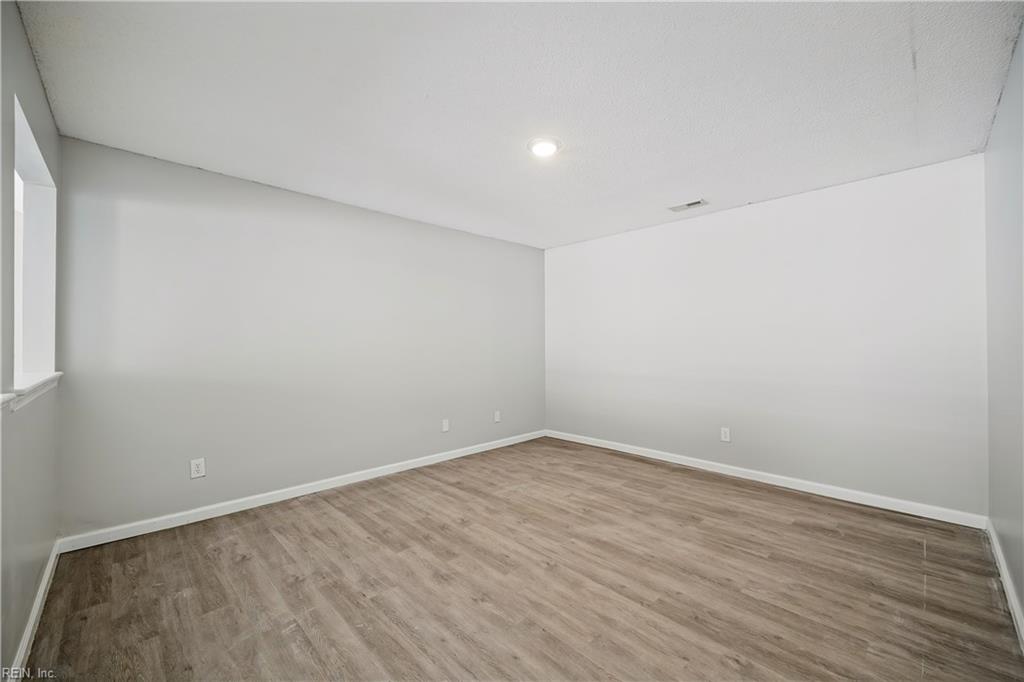 602 Sawgrass Ln Property Photo 15