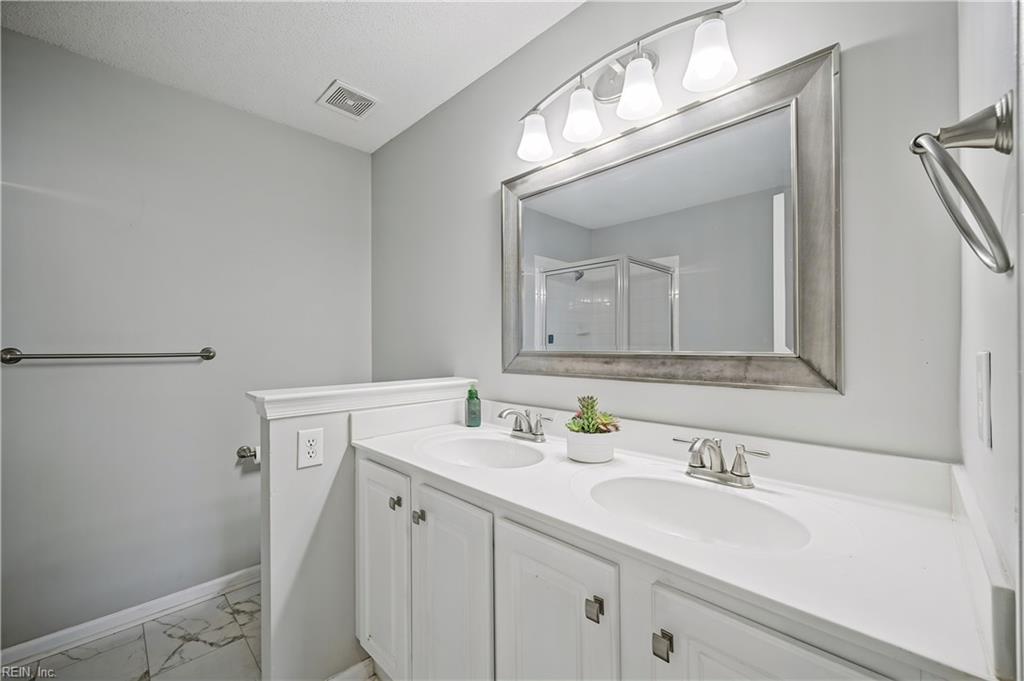 602 Sawgrass Ln Property Photo 20
