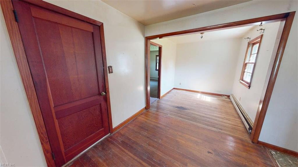 104 Effie Ave Property Photo 8