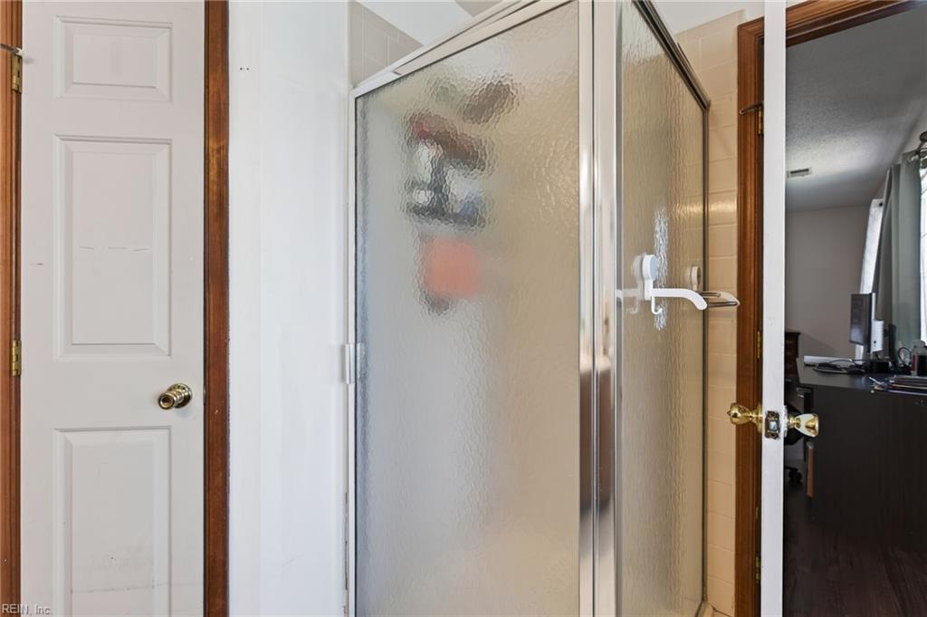 1912 Barberry Ct Property Photo 25