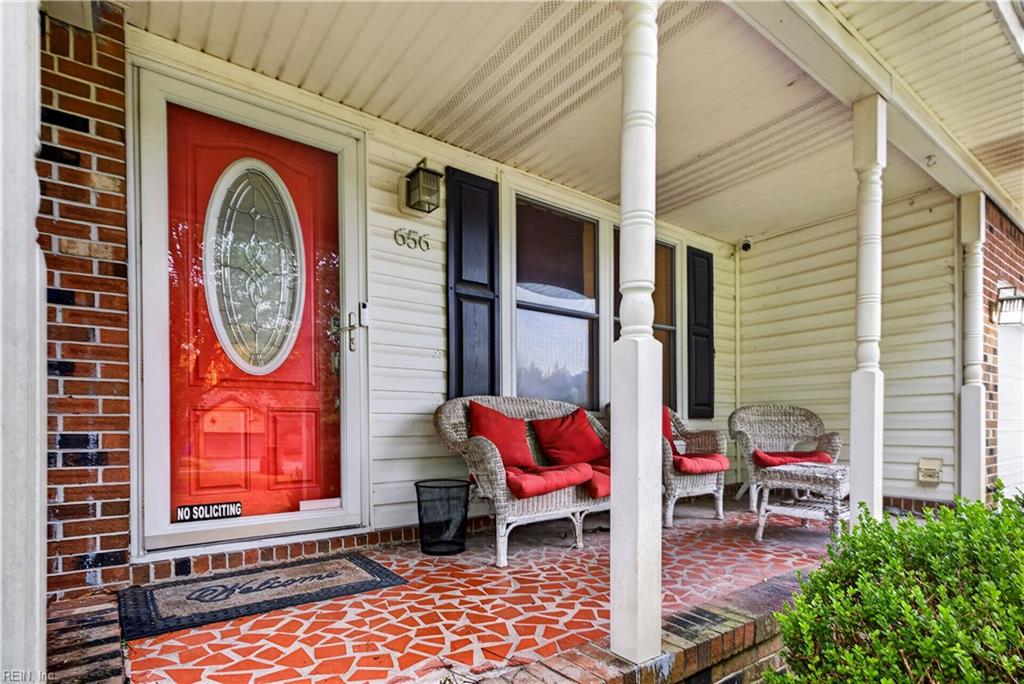 656 Hillwell Rd Property Photo 4