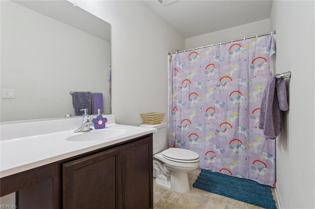 116 Meadows Landing Ln Property Photo 23