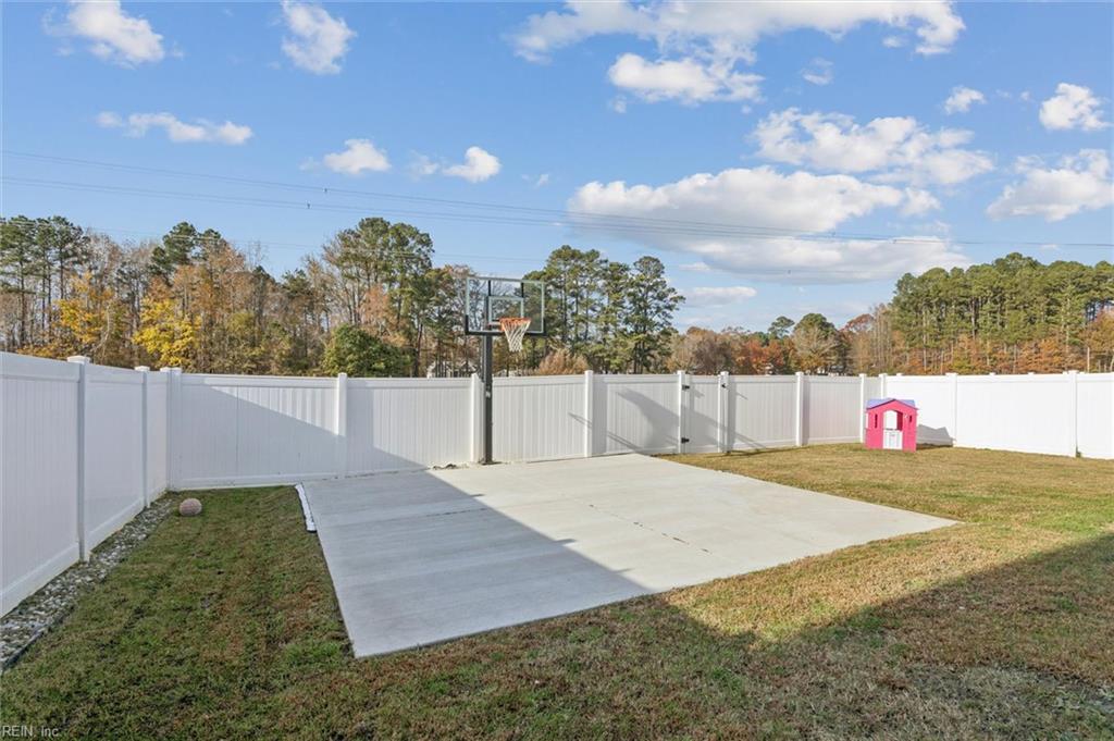 116 Meadows Landing Ln Property Photo 35