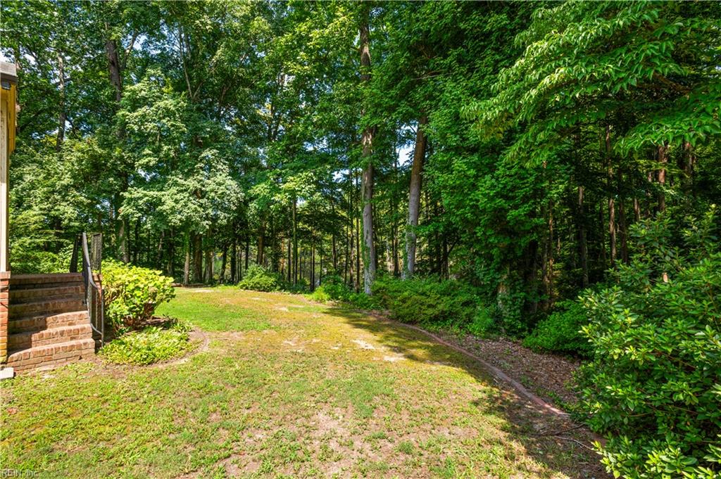 1104 Pine Valley Dr Property Photo 9