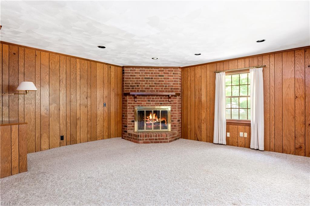 1104 Pine Valley Dr Property Photo 22