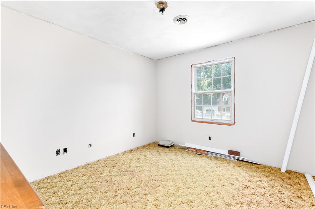 1104 Pine Valley Dr Property Photo 37