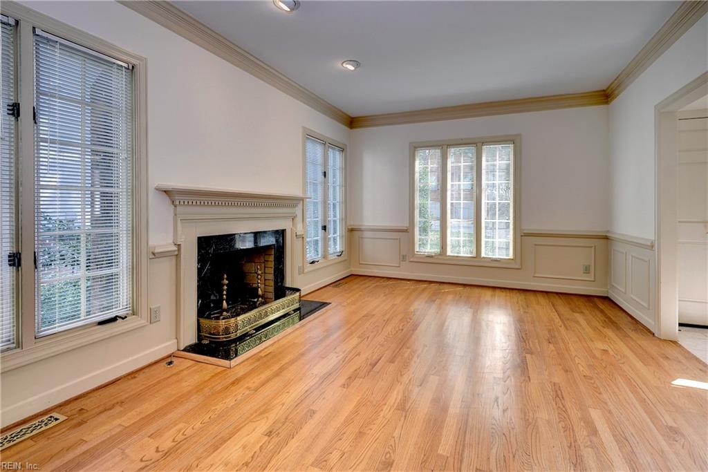 16 The Palisades Property Photo 6