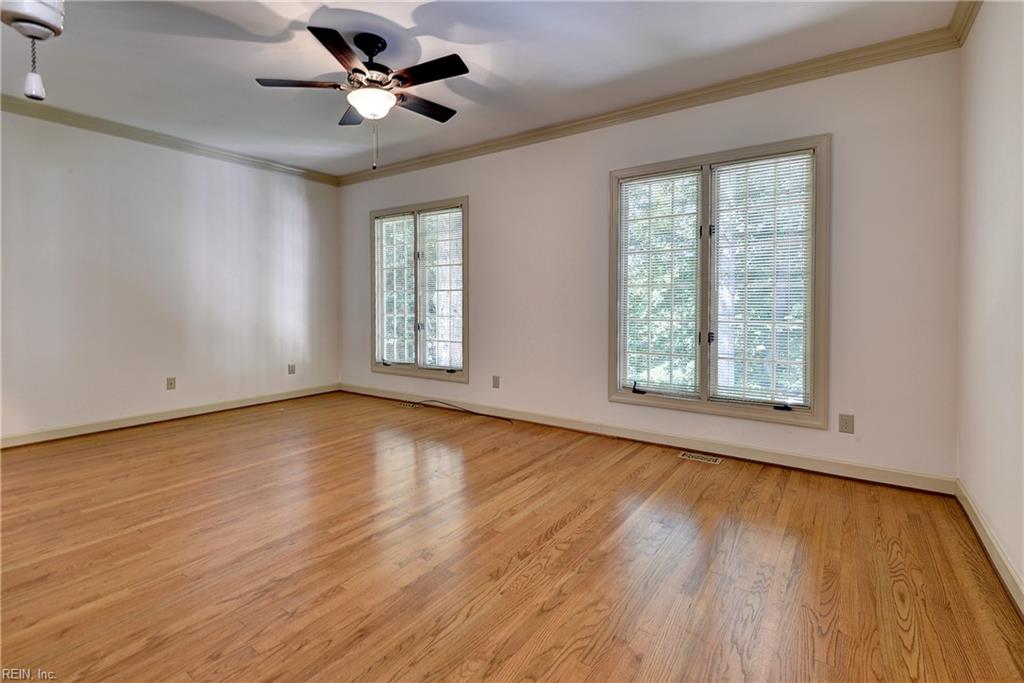 16 The Palisades Property Photo 19