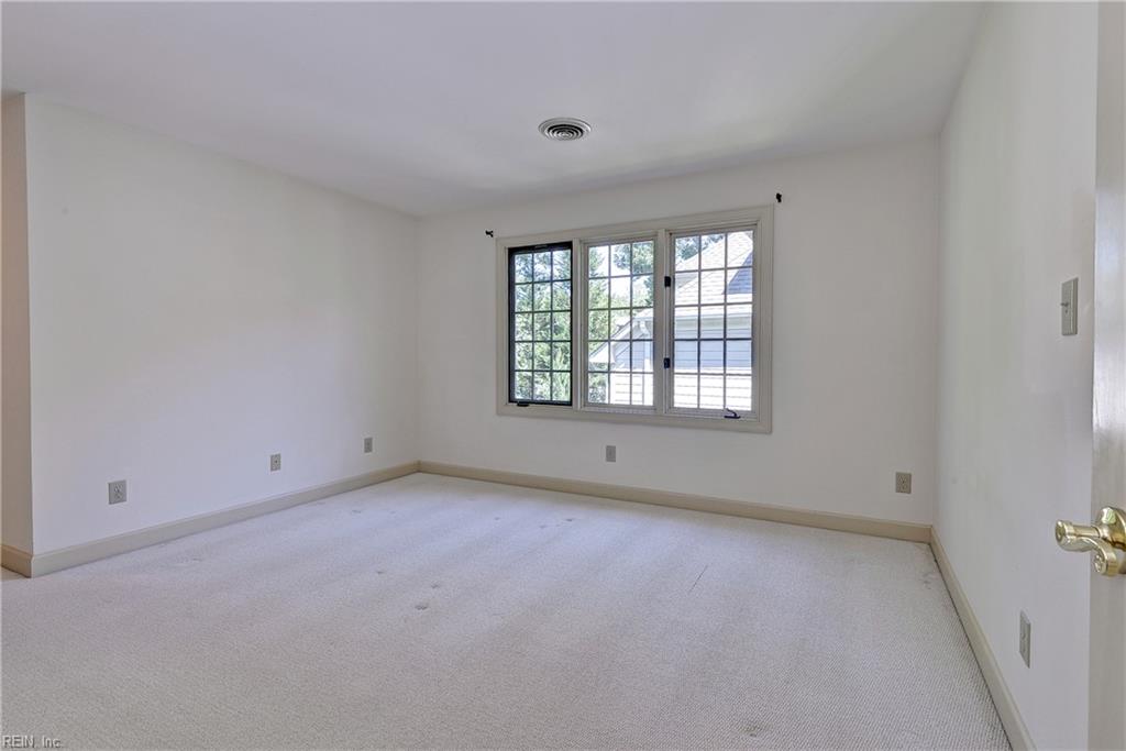 16 The Palisades Property Photo 27
