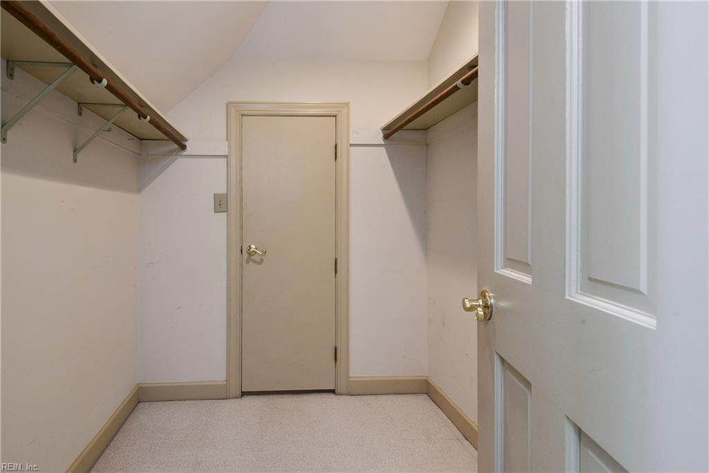 16 The Palisades Property Photo 28