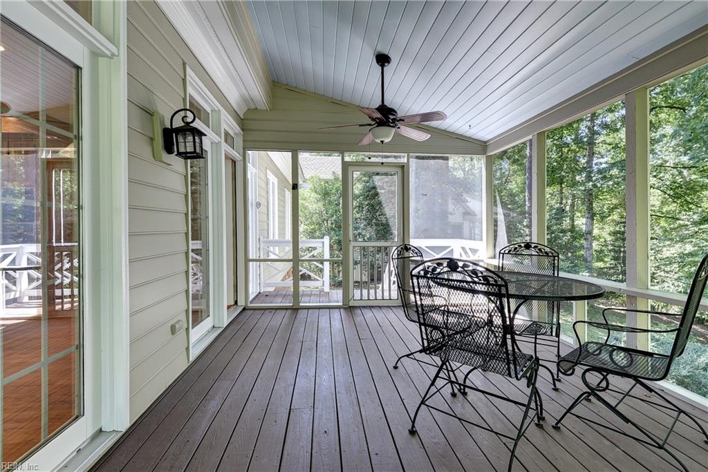 16 The Palisades Property Photo 39