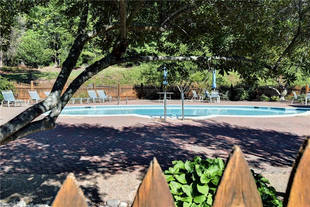 16 The Palisades Property Photo 46