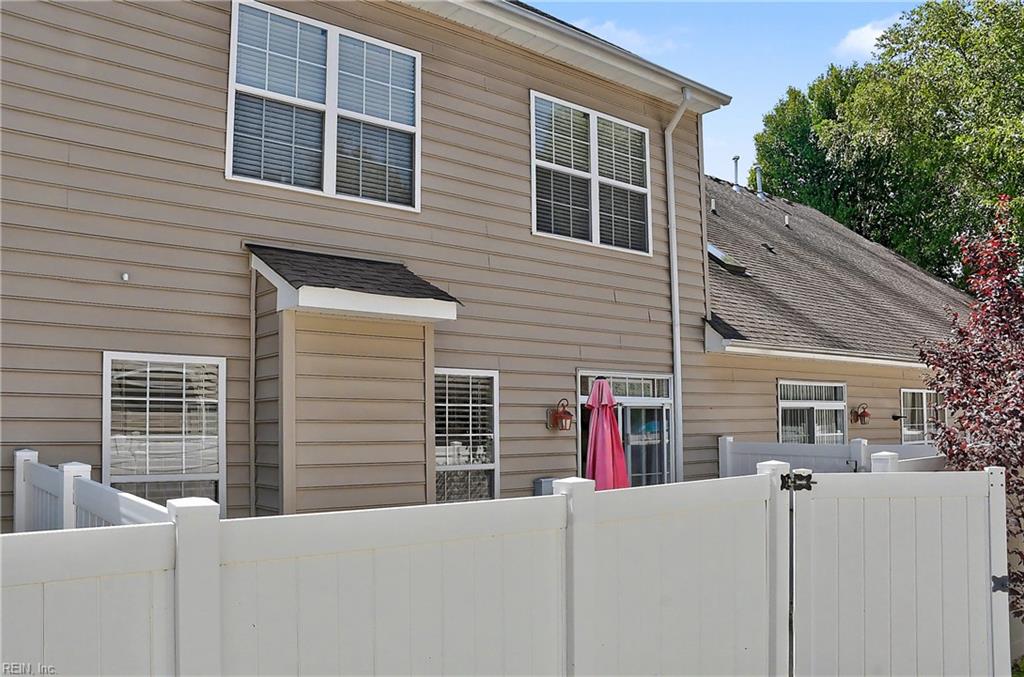 908 Becontree Ct Property Photo 44