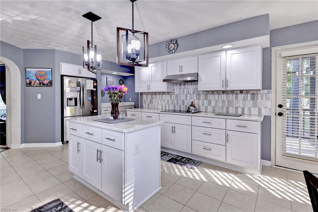 272 Grandville Arch Property Photo 10