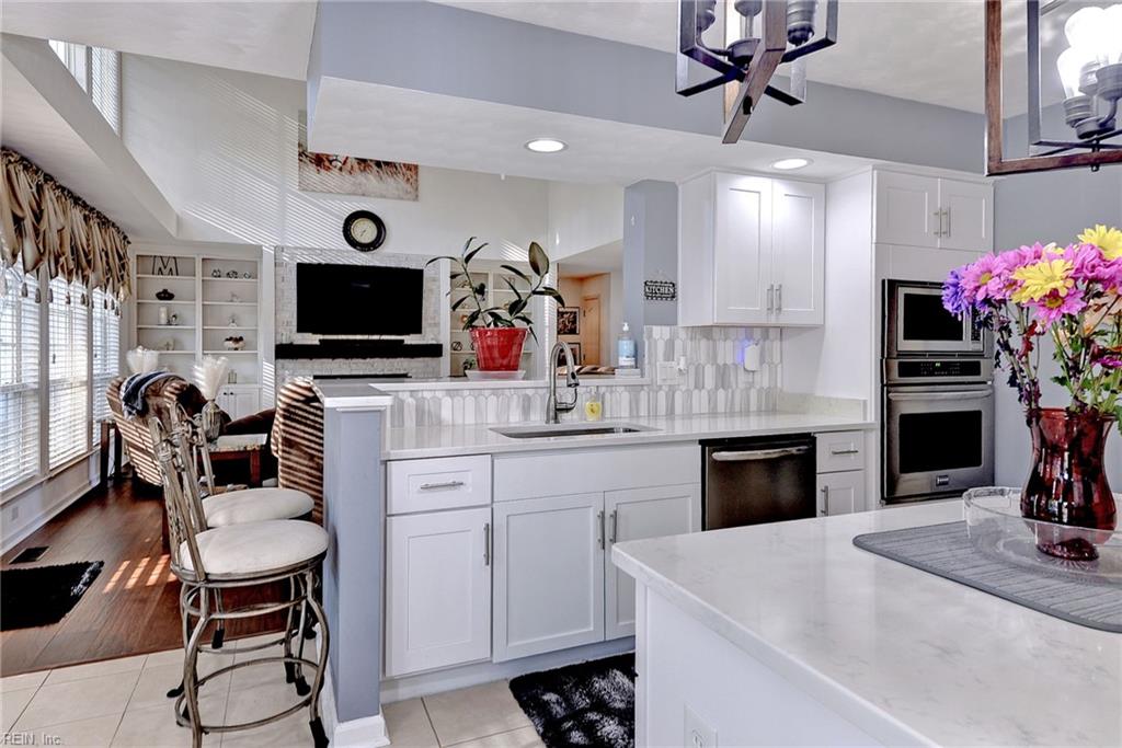 272 Grandville Arch Property Photo 12