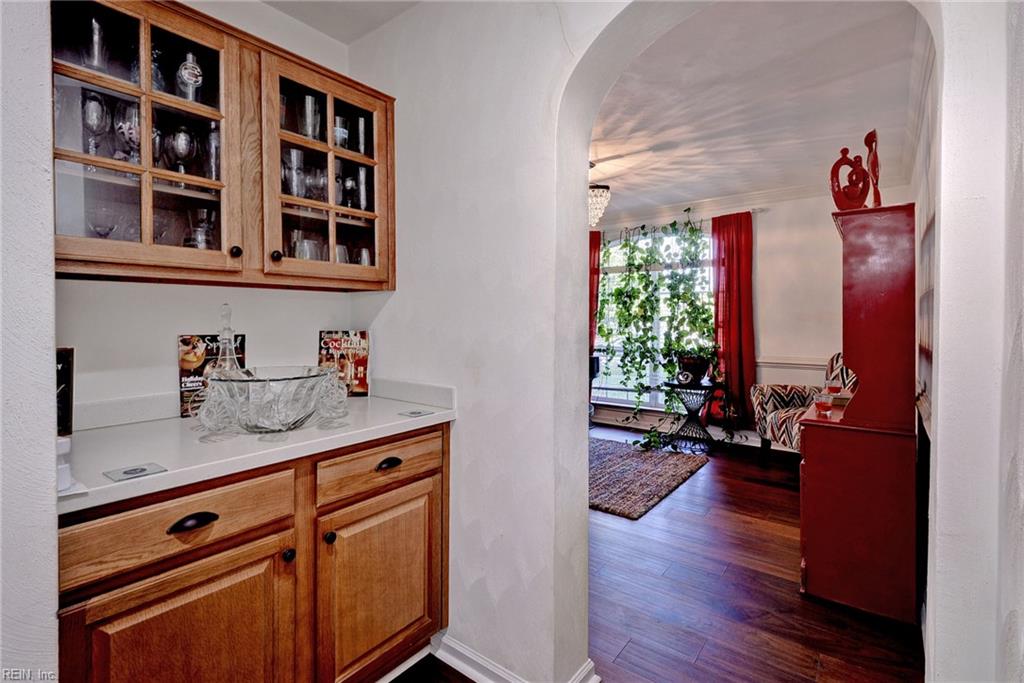 272 Grandville Arch Property Photo 16