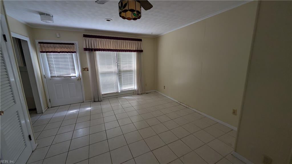 1326 26th St Property Photo 5
