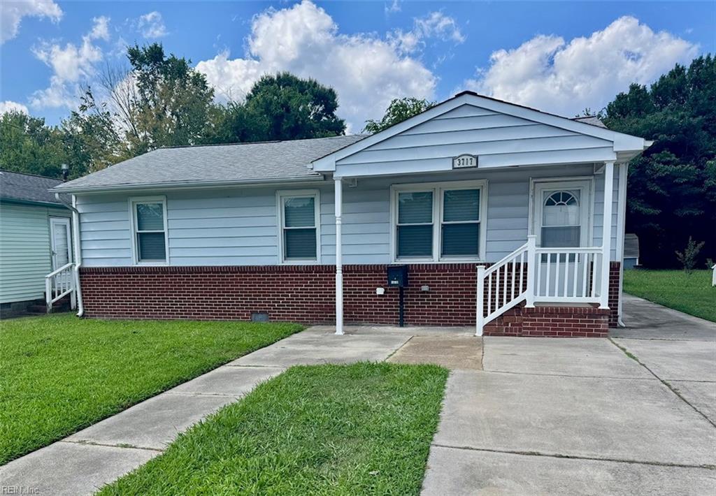 3717 Victoria Blvd Property Photo 1