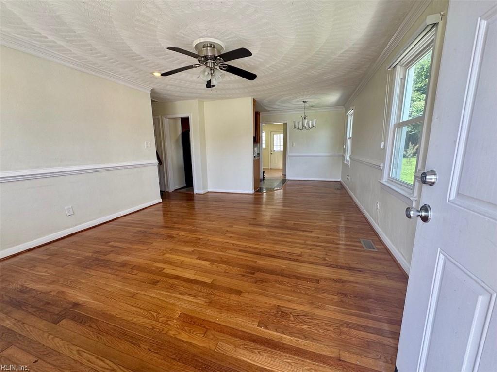 3717 Victoria Blvd Property Photo 3