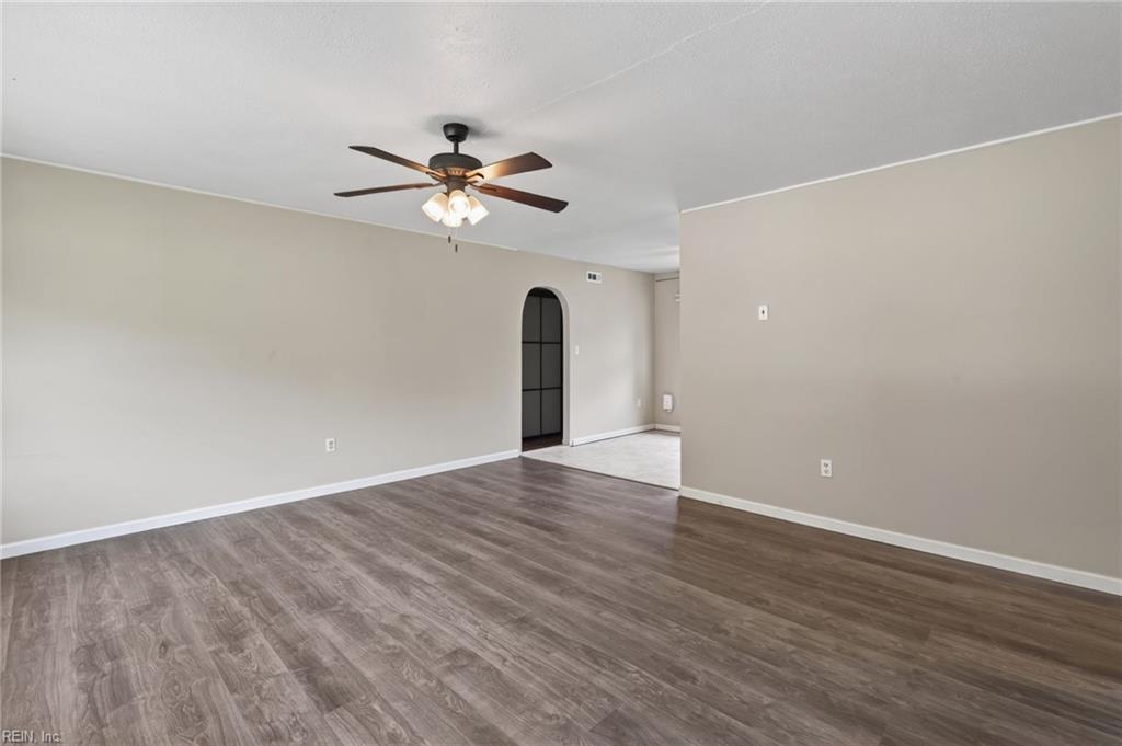 6112 Grimes Ct Property Photo 6