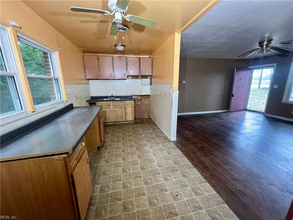 18688 Orbit Rd Property Photo 8