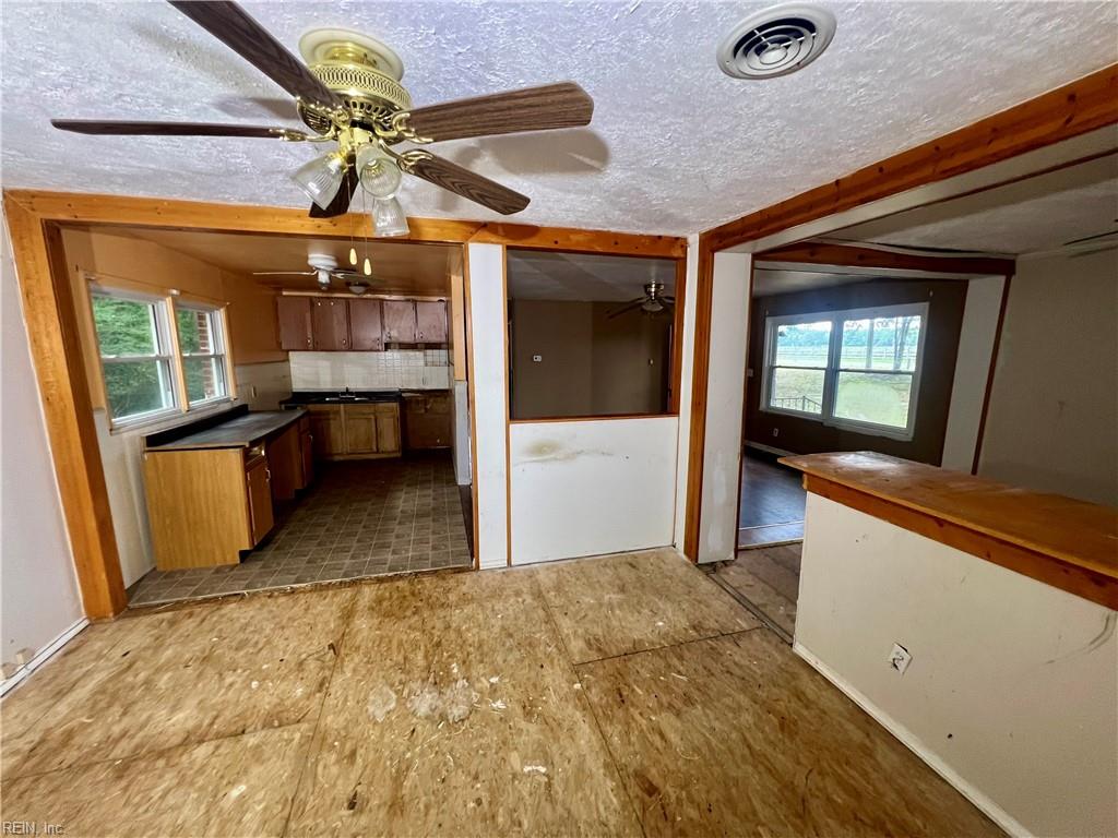 18688 Orbit Rd Property Photo 10
