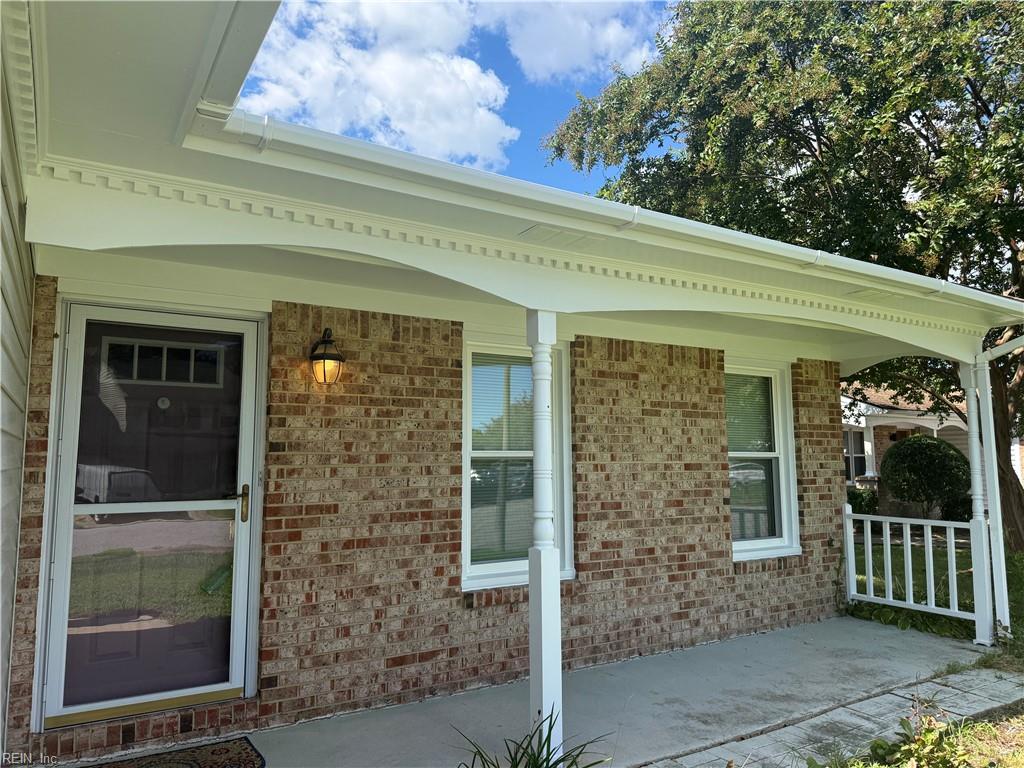 3868 Jousting Arch Property Photo 2