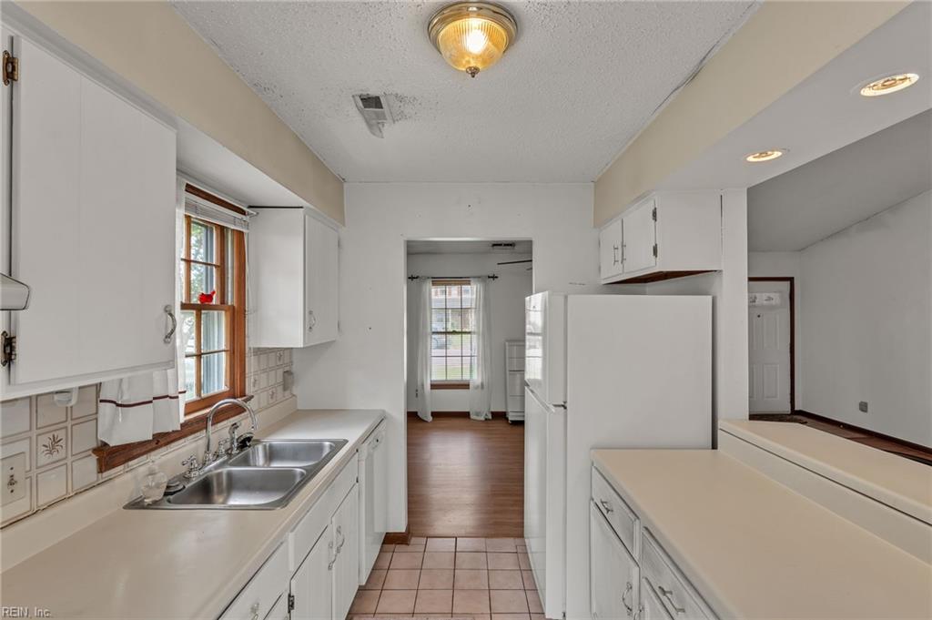 3868 Jousting Arch Property Photo 4