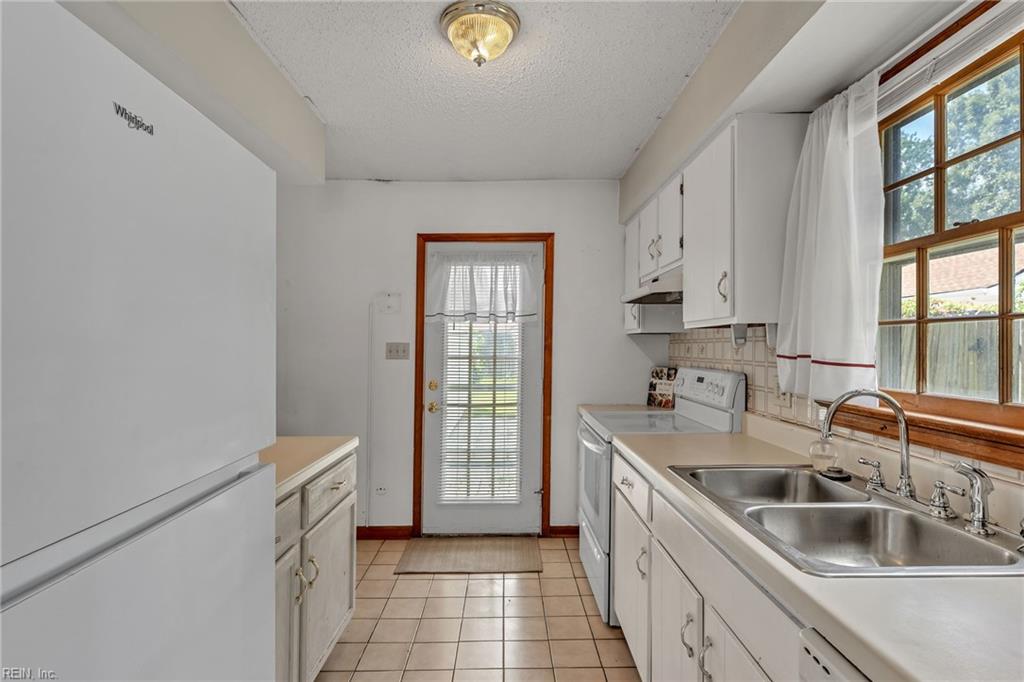 3868 Jousting Arch Property Photo 12