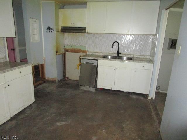 2011 Seward Dr Property Photo 15