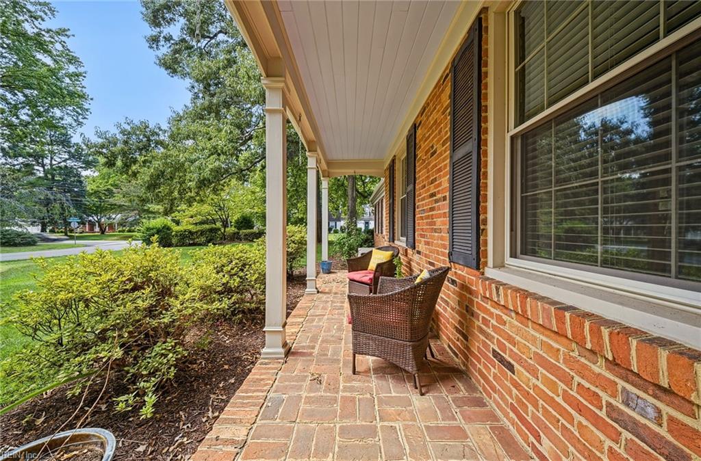 4348 Thoroughgood Dr Property Photo 3