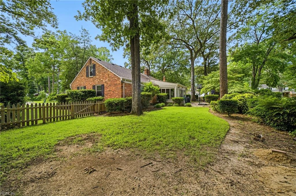 4348 Thoroughgood Dr Property Photo 32