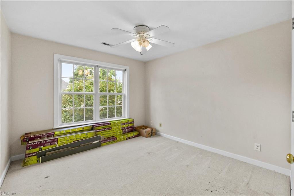 909 Sydenham Blvd Property Photo 20