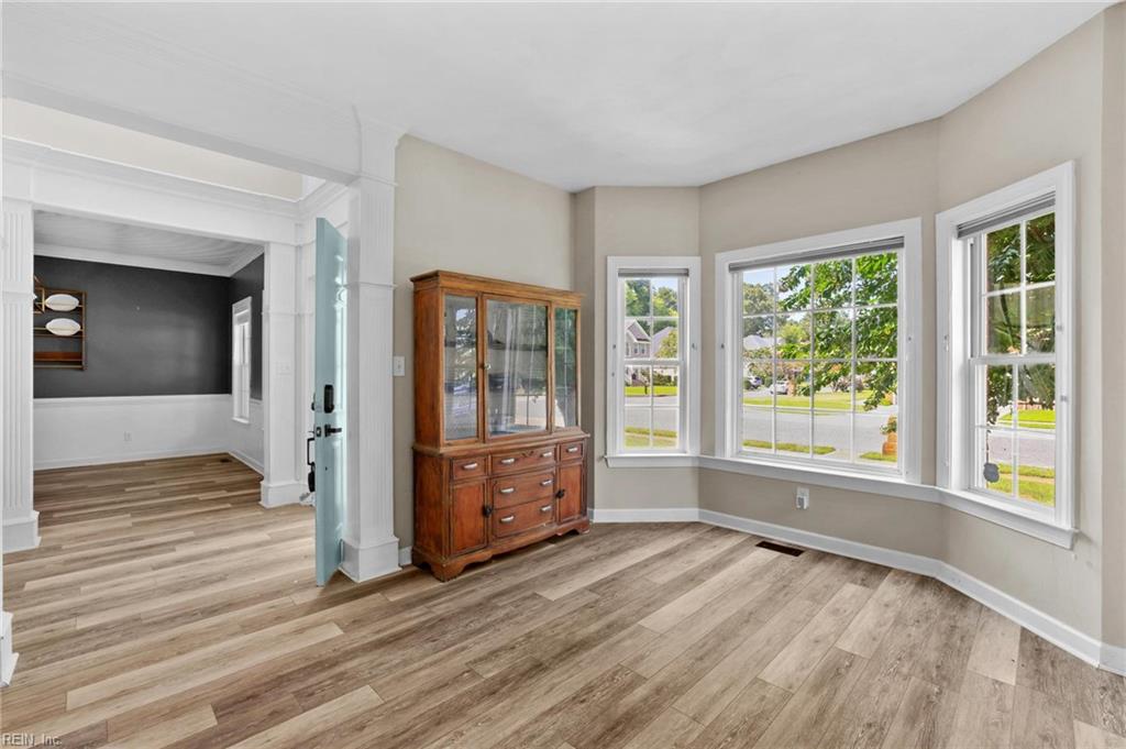 909 Sydenham Blvd Property Photo 33