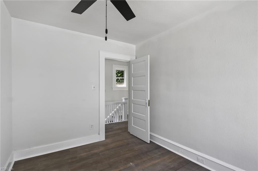 2811 Marshall Ave Property Photo 23
