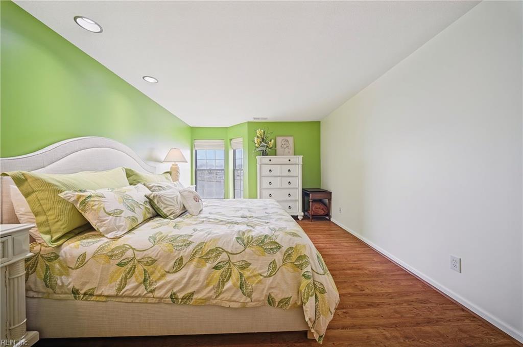 417 Harbour Pt Property Photo 15