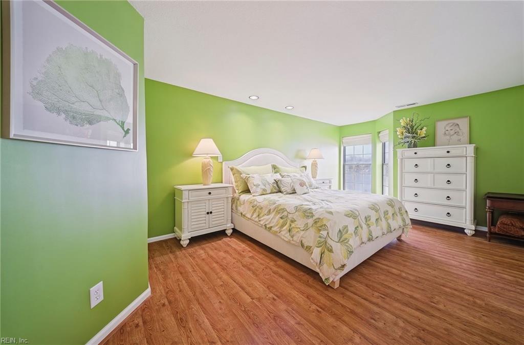 417 Harbour Pt Property Photo 16