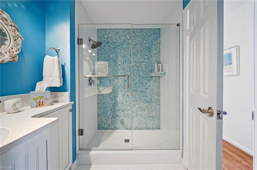 417 Harbour Pt Property Photo 24