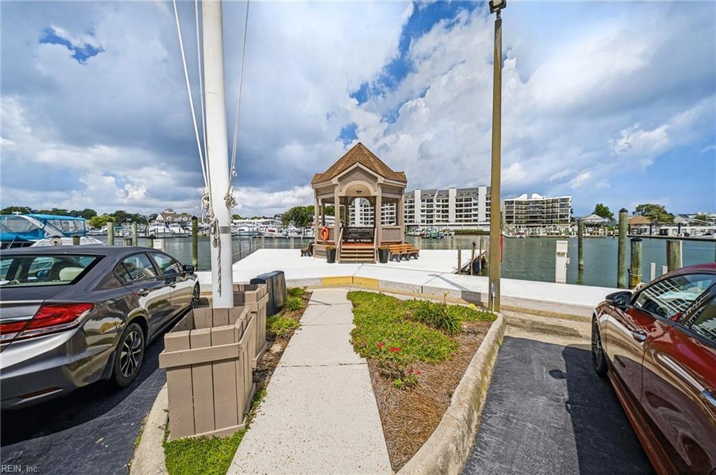 417 Harbour Pt Property Photo 27