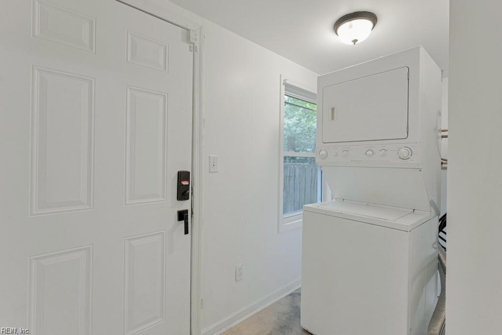 1001 Denhart St Property Photo 9