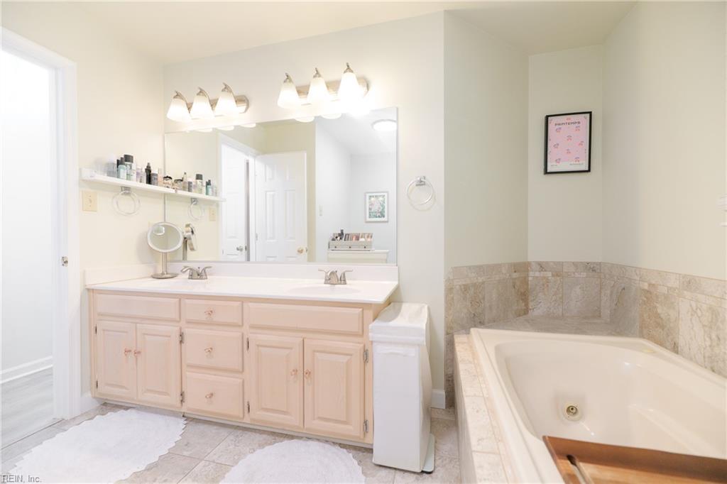 1805 Clearwater Ct Property Photo 23