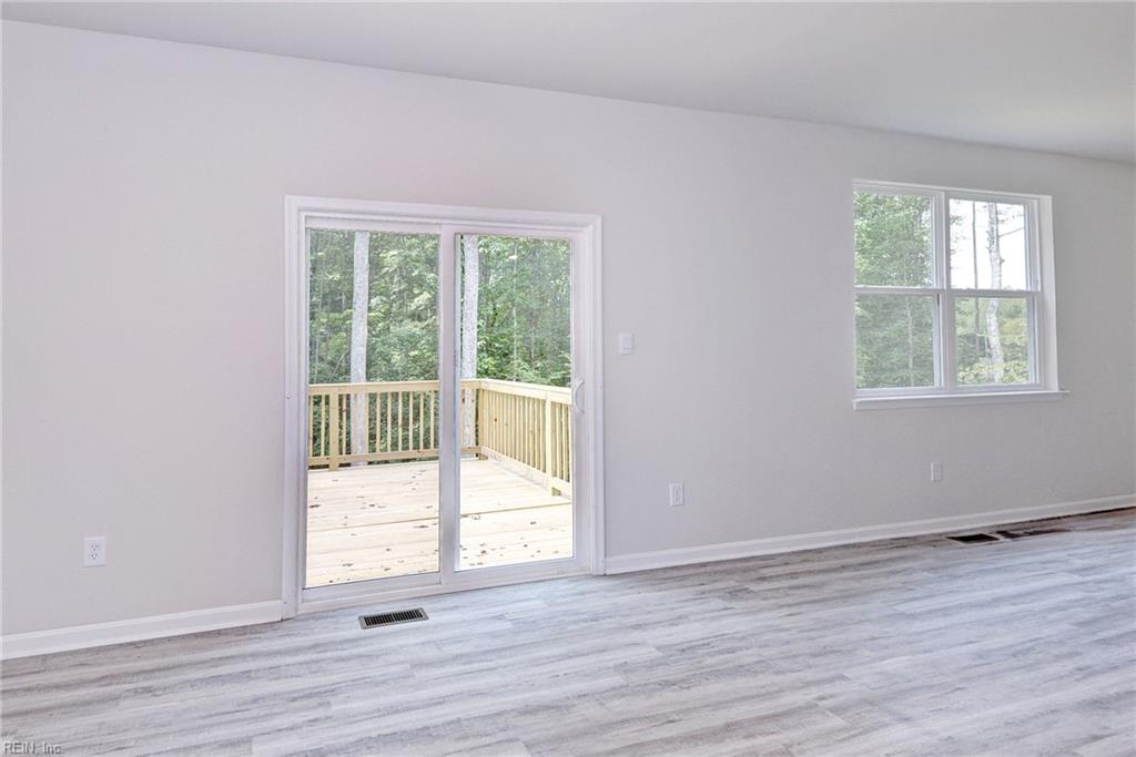 7602 Patriots Way Property Photo 10