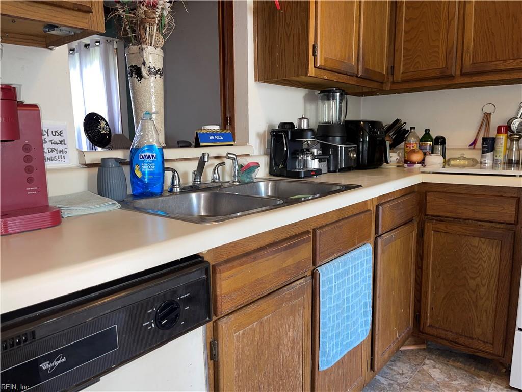 901 Pendergrass Ct Property Photo 3