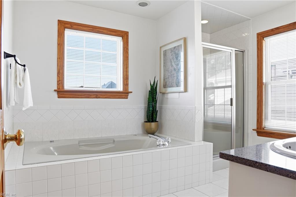 1700 Maze Hill Mews Property Photo 25