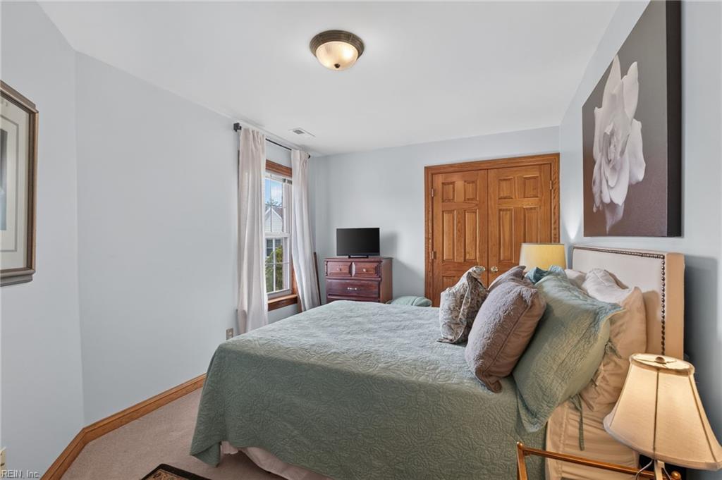 1700 Maze Hill Mews Property Photo 28
