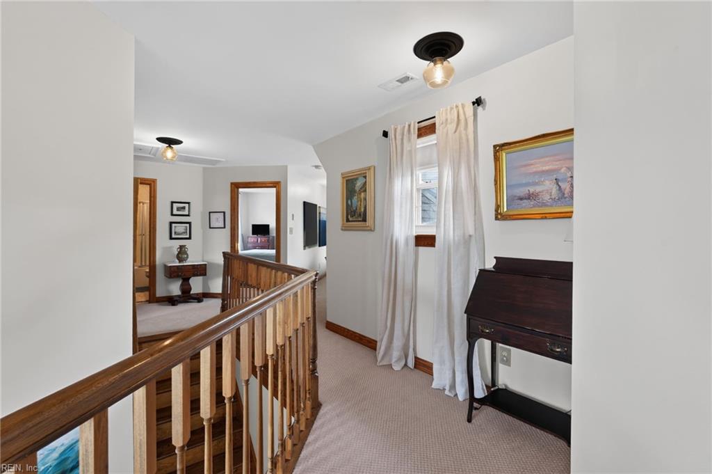 1700 Maze Hill Mews Property Photo 30