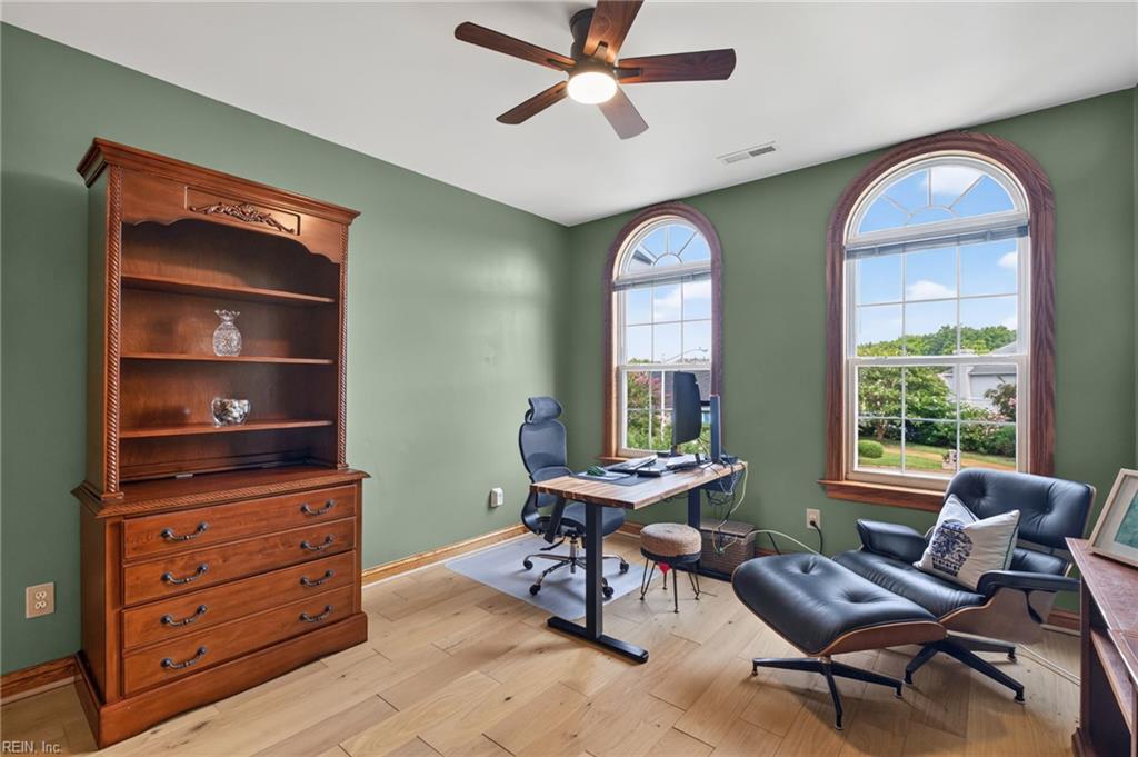 1700 Maze Hill Mews Property Photo 33