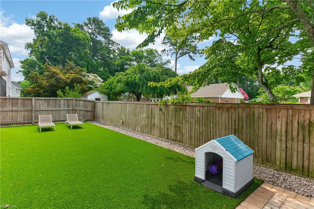 1700 Maze Hill Mews Property Photo 35
