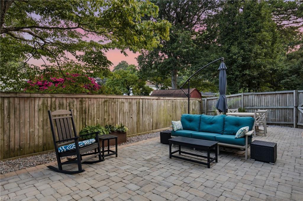 1700 Maze Hill Mews Property Photo 43